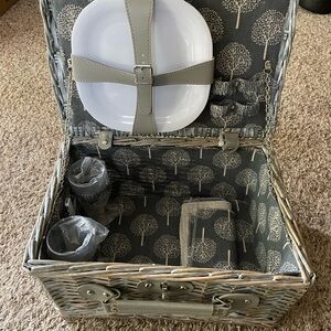 Gray Wicker Picnic Basket for Two